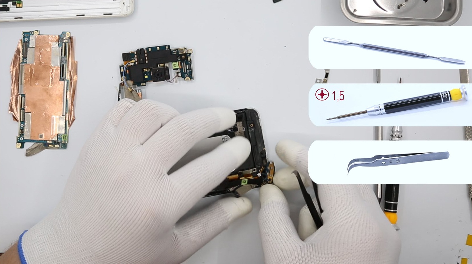 Как разобрать HTC One V T320e и сменить дисплей? Как разобрать HTC One V T320e и сменить дисплей?